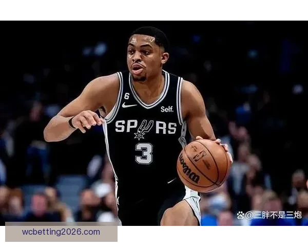 凯尔登约翰逊自称效率高助力球队斩获佳绩质疑最佳第六人称号